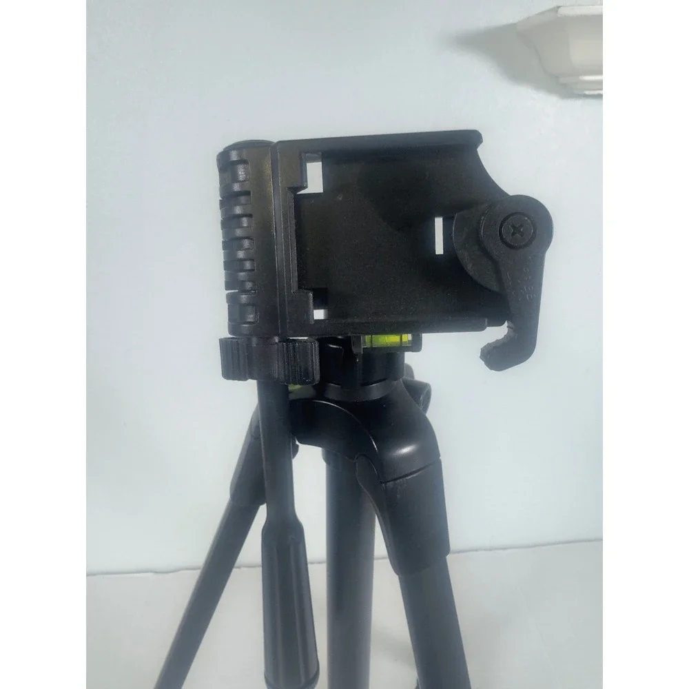 Sunpak 5858DLX Tripod Unisex OS Black Excellent Lightweight Aluminum 3-Way Pan